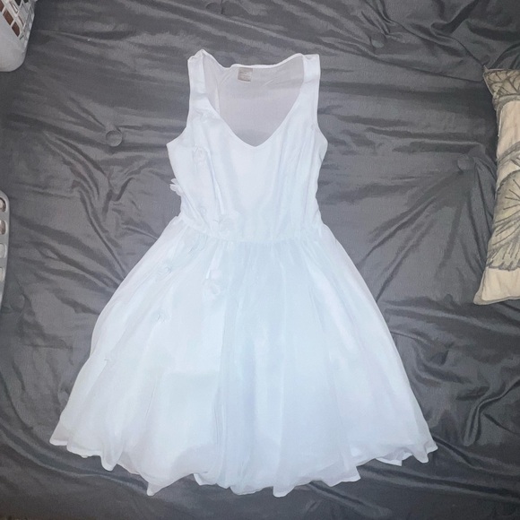 Disney Cinderella / LC Lauren Conrad Light Blue Mesh Back Dress Flowers - Picture 3 of 7